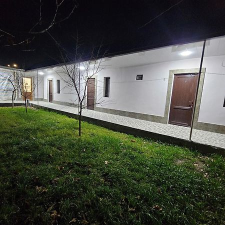 Galstyans Hotels Zvartnots Airport P'arak'ar Exterior foto